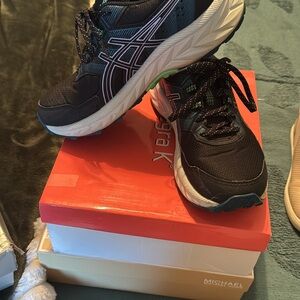 ASICS Black and White Athletic Shoes